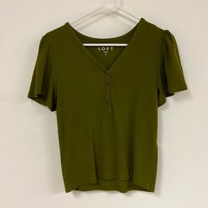 Loft olive green flutter sleeve rib knit top